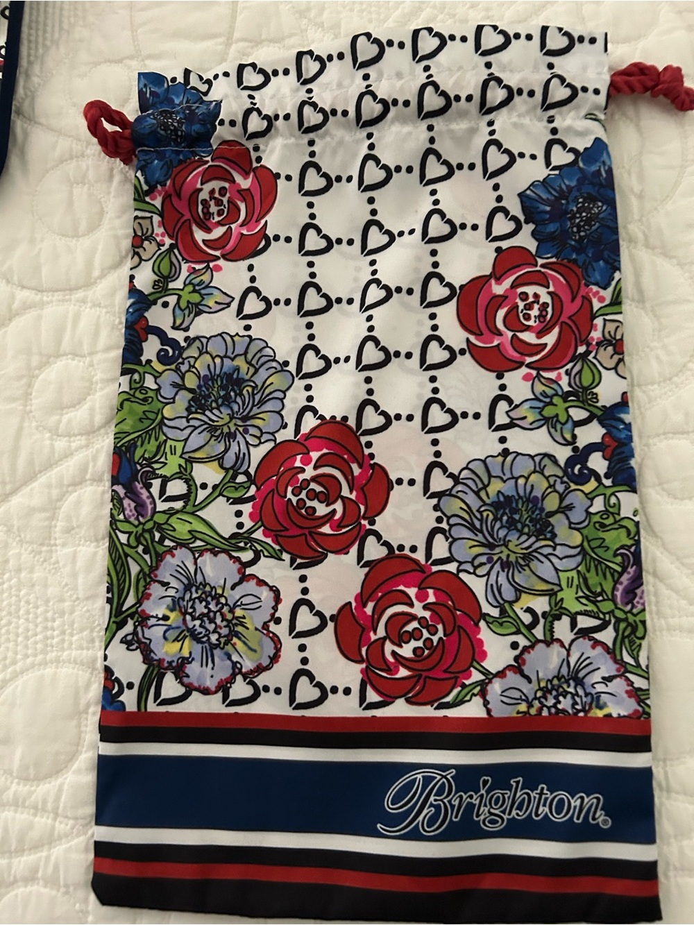 Brighton Floral Heart Print Bow Flip-Flops in Red, Blue, Green - Picture 3 of 3